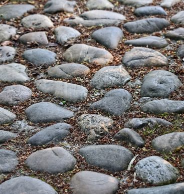 cobble-stones-g57edb9f52_1280