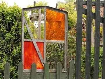 rsz_old-barn-window-g6b2c40308_1920